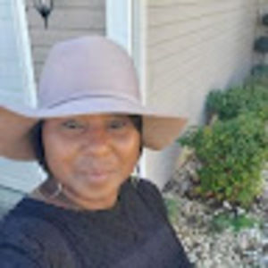 Meet your Posher, Deborah